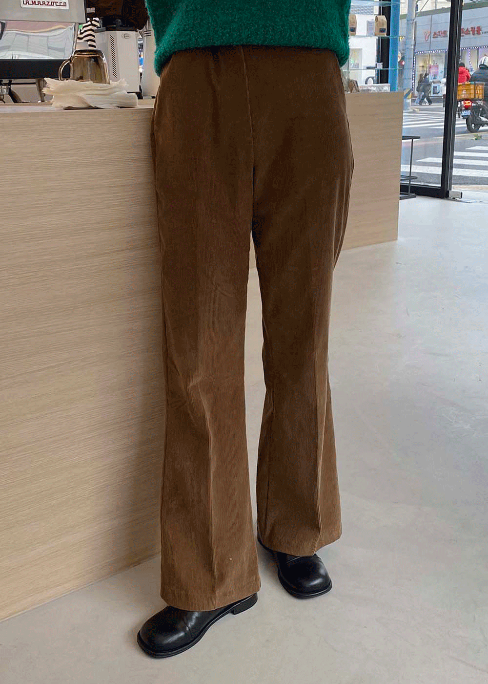 Corded bootscut pants